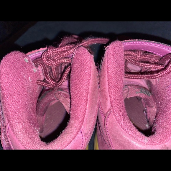 Shoes - Picture 2 of 5